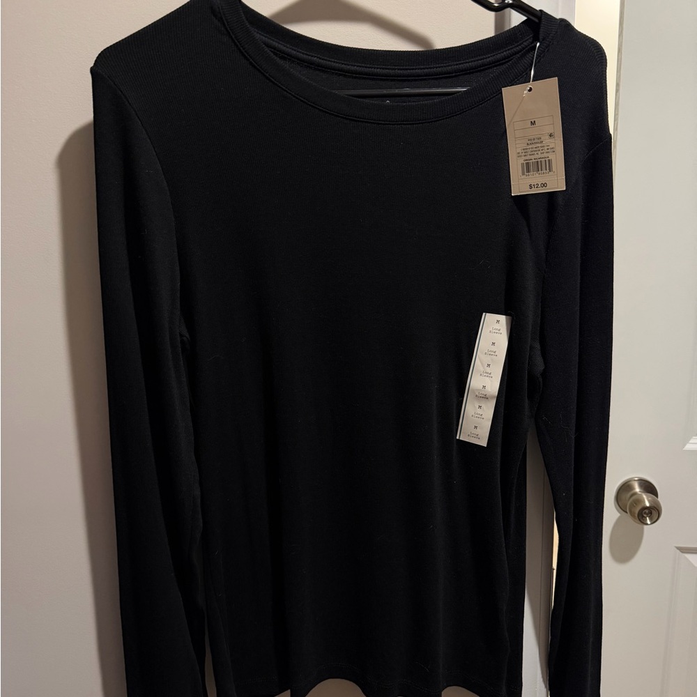 a new day Women's Black Long-Sleeve Crewneck Shirt